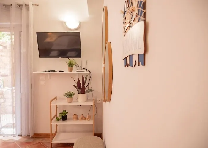 Jaksa アパート *